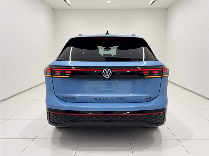 Фото 6 - Volkswagen Tiguan L Pro