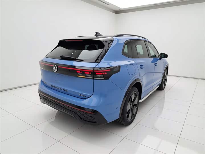 Фото 7 - Volkswagen Tiguan L Pro