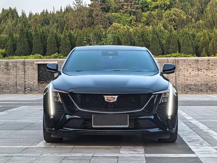 Фото 2 - Cadillac CT5
