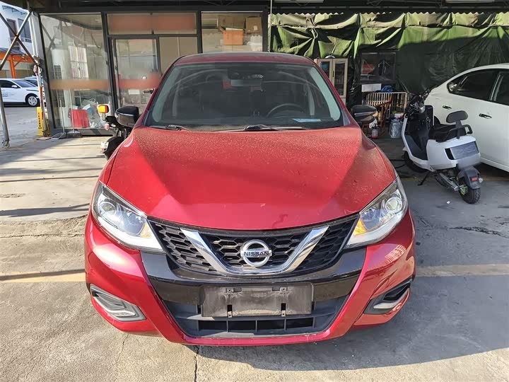 Zdjęcie 3 - Nissan Tiida