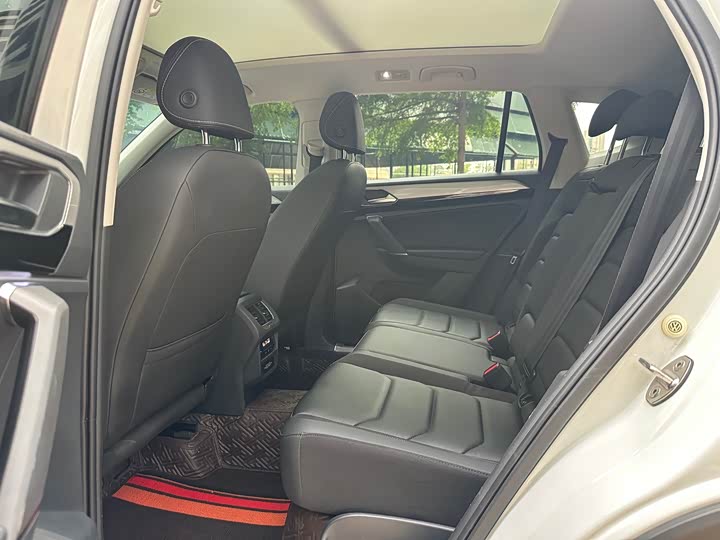 Фото 8 - Volkswagen Tayron