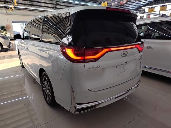 Фото 5 - GAC Trumpchi M8