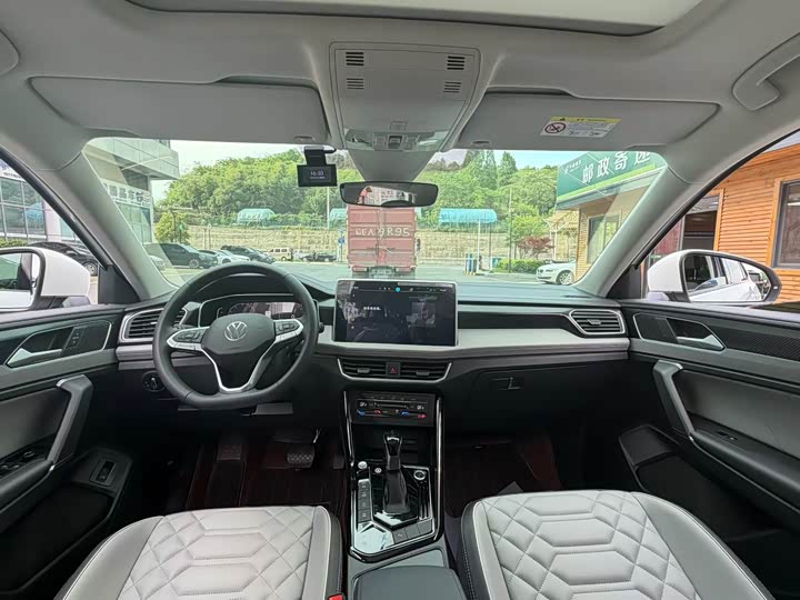 Volkswagen Tayron 2024 2024款 330TSI 两驱豪华Plus进阶版