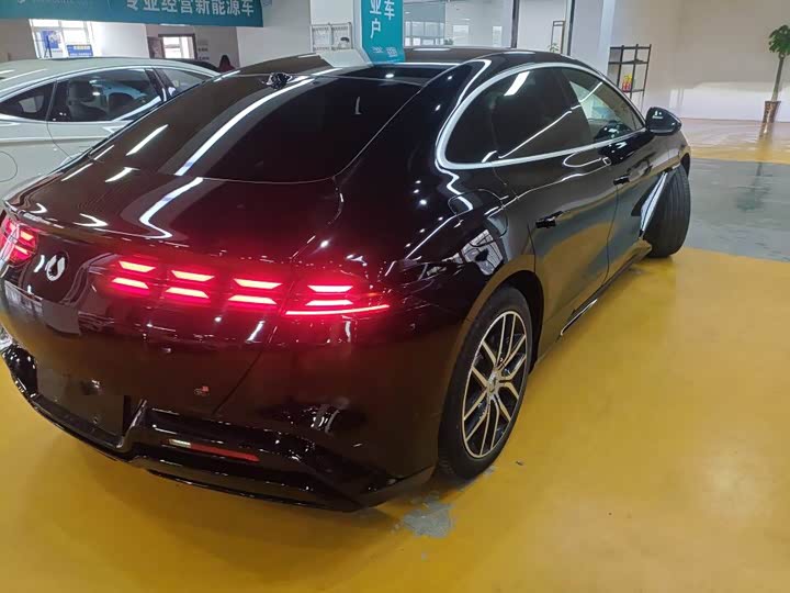 2024 Denza Z9