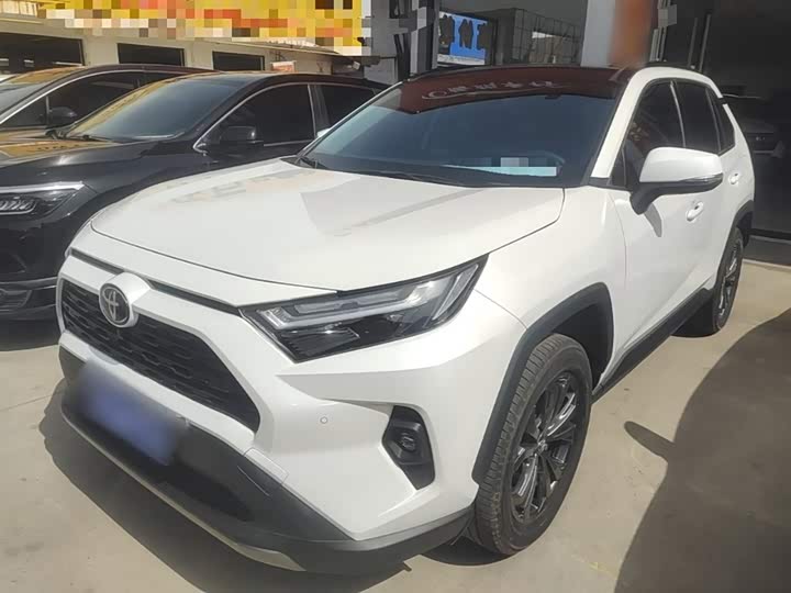 Photo 2 - Toyota RAV4