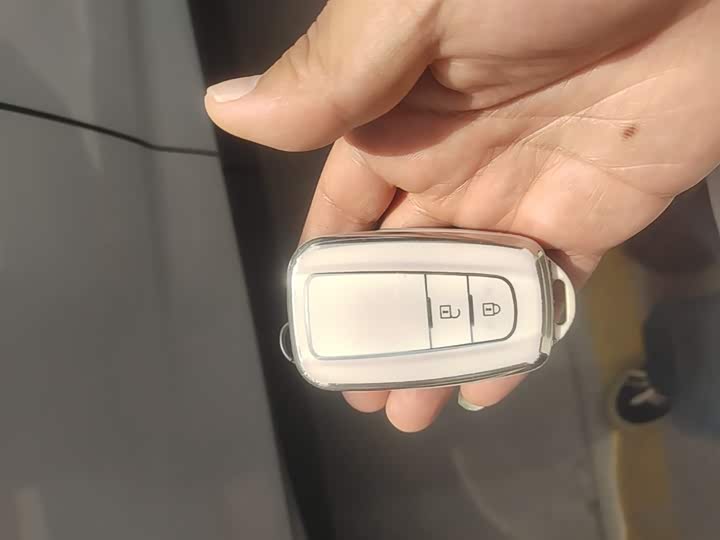 Photo 9 - Toyota RAV4