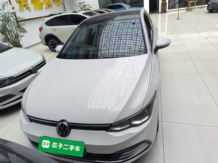 Фото 3 - Volkswagen Golf