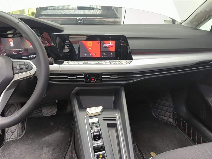 Фото 9 - Volkswagen Golf
