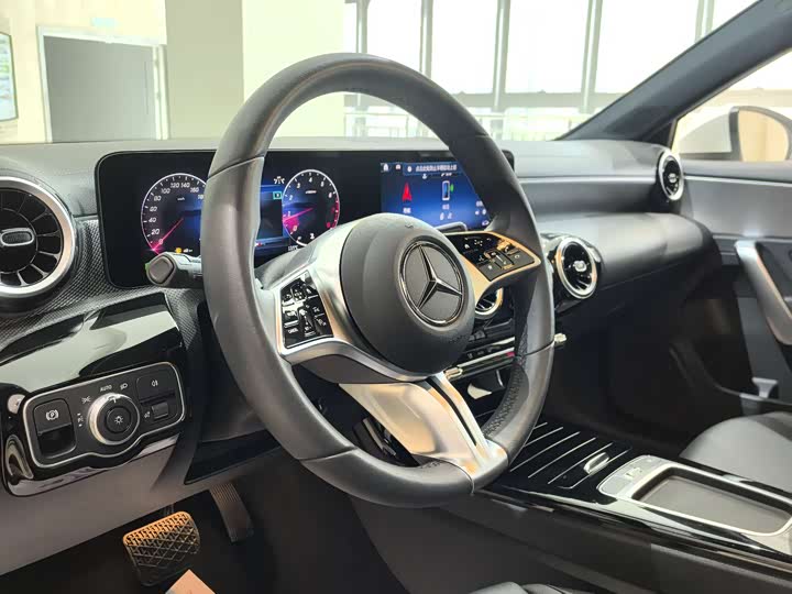 Photo 7 - Mercedes-Benz A-Class