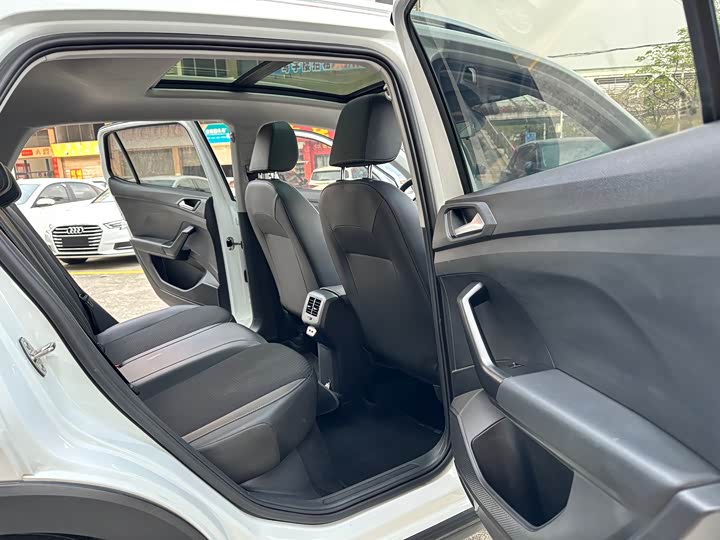 Volkswagen Tacqua 2021 2021款 1.5L 自动 悦智联版