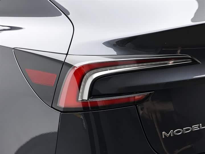 Tesla Model 3 2025 2025款 后轮驱动版