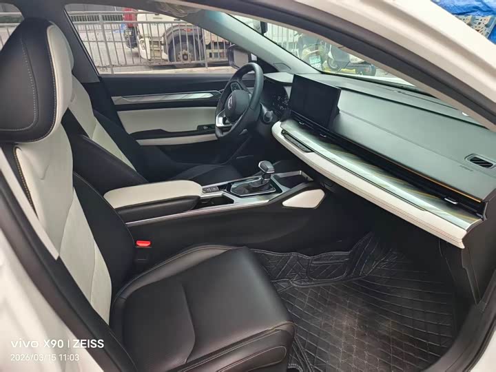 Geely Emgrand L 2022 2022款 1.4T CVT旗舰型