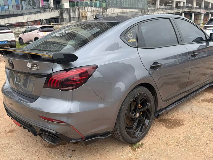 MG Motor 6 2021 2021款 Pro 1.5T 自动领潮豪华版