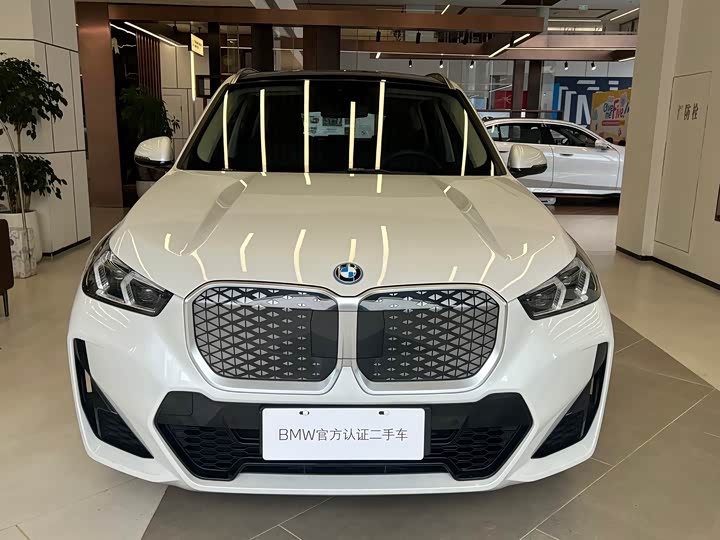 BMW iX1 2025 2025款 eDrive25L M运动套装