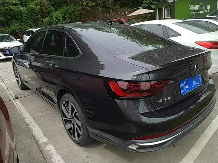 Фото 5 - Volkswagen Sagitar L