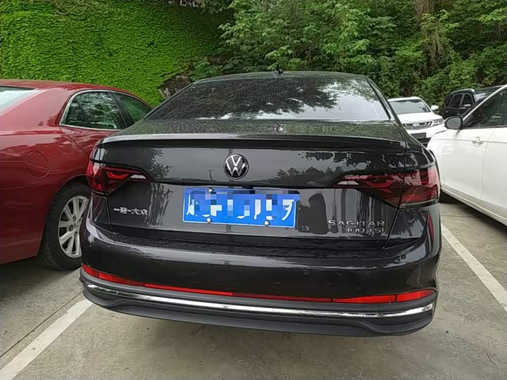 Фото 6 - Volkswagen Sagitar L