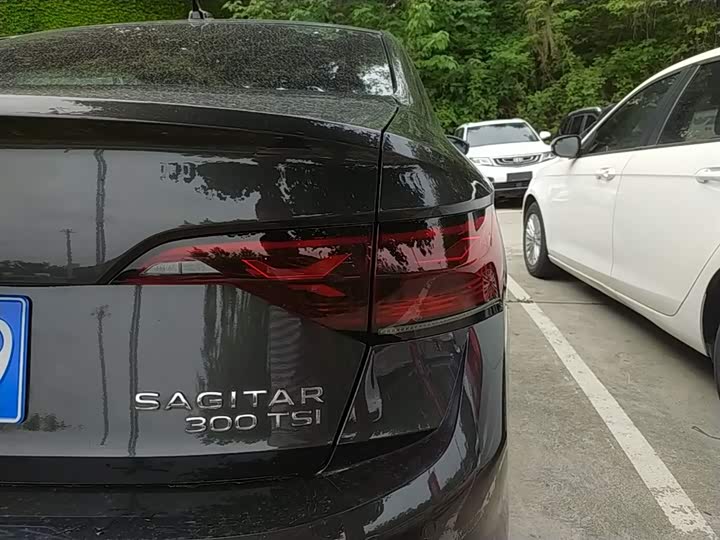 Фото 8 - Volkswagen Sagitar L
