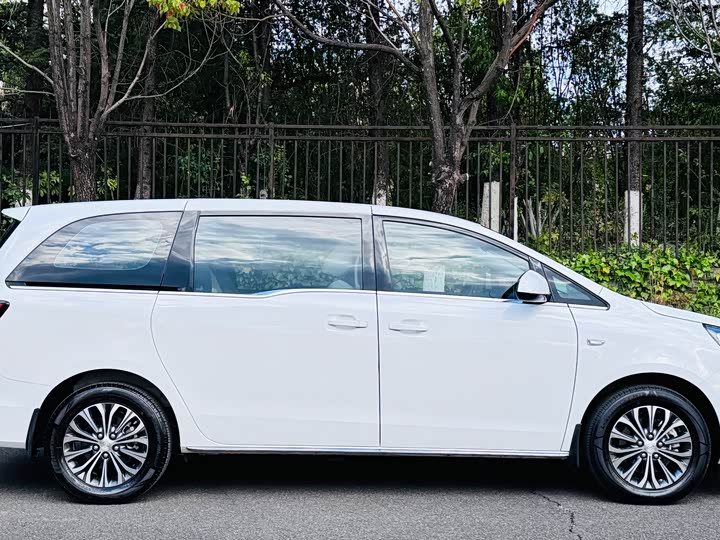 Buick GL8 ES 2023 2023款 陆上公务舱 舒适型