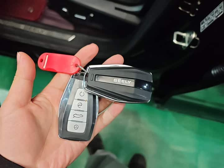 Zdjęcie 9 - Geely Monjaro