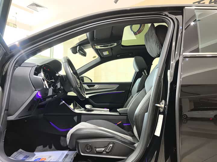 Audi A6L 2024 2024款 40 TFSI 豪华动感型