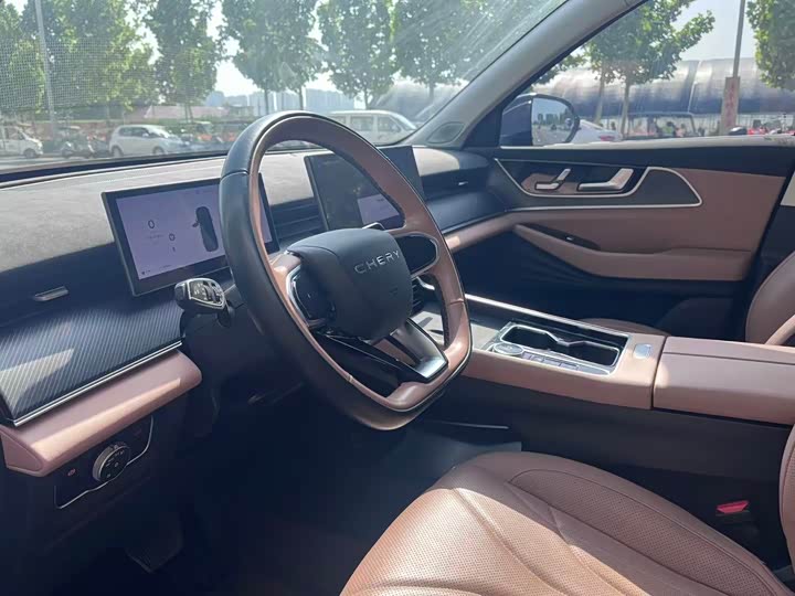 Chery Tiggo 8L 2024 2024款 2.0T 两驱豪华版 5座