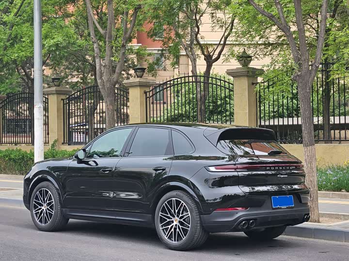 Porsche Cayenne 2025 2025款 Cayenne 3.0T 逐梦版