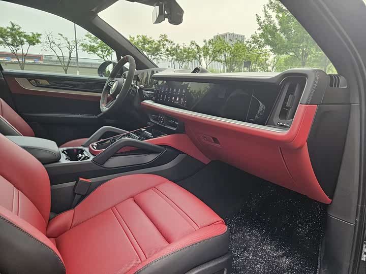 Porsche Cayenne 2025 2025款 Cayenne 3.0T 逐梦版