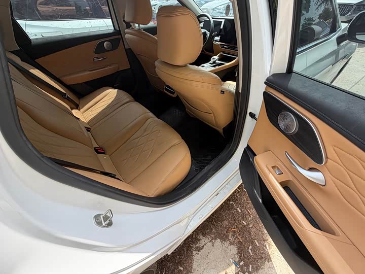 Zdjęcie 6 - Chery Arrizo 8 Pro