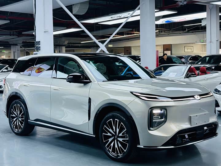 Changan Qiyuan (Nevo) Q07 2025 2025款 215尊荣型