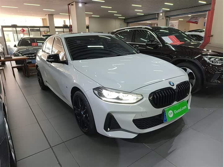 BMW 1 Series 2023 2023款 125i M运动曜夜版