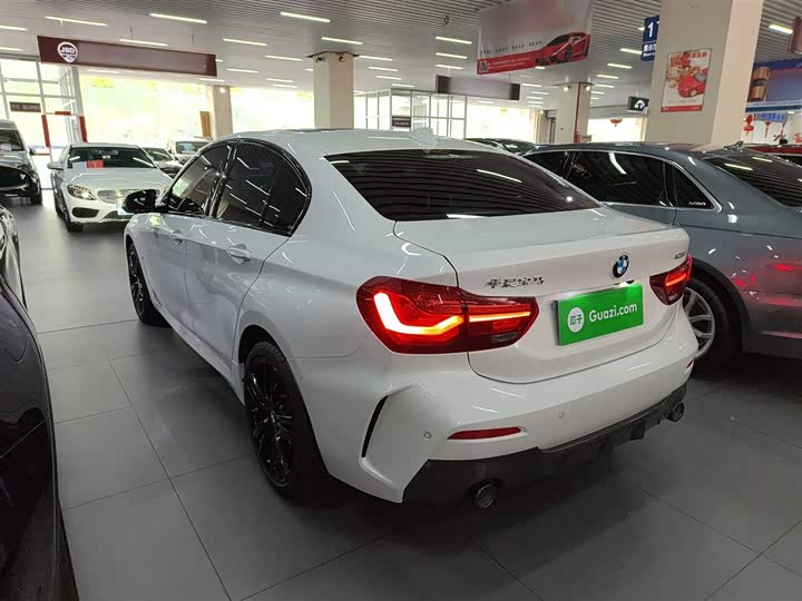 BMW 1 Series 2023 2023款 125i M运动曜夜版