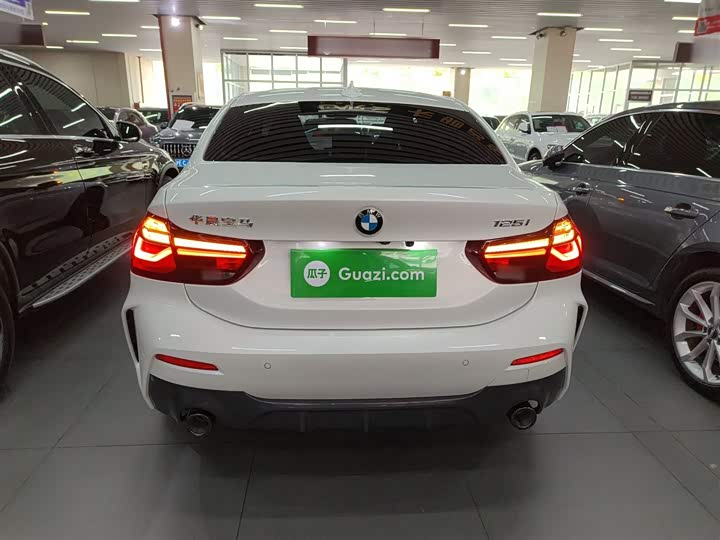 BMW 1 Series 2023 2023款 125i M运动曜夜版