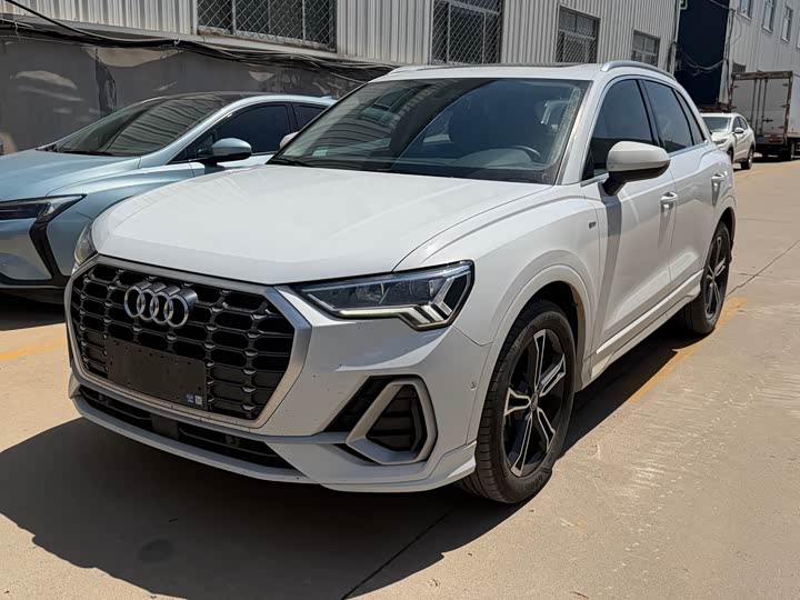 Zdjęcie 1 - Audi Q3