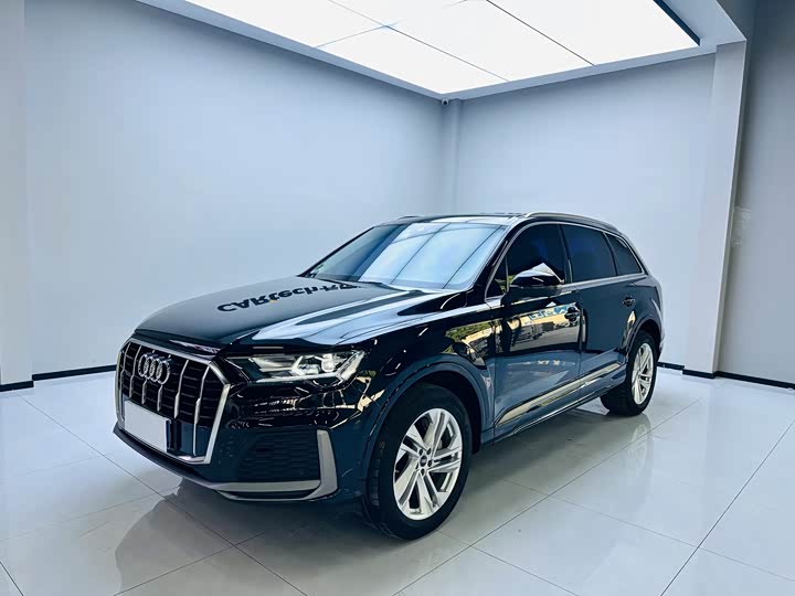 Фото 1 - Audi Q7