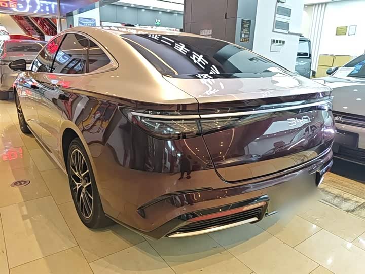 BYD Seal 07 DM-i Hybrid 2025 2025款 DM-i 1.5L 125km 尊贵型