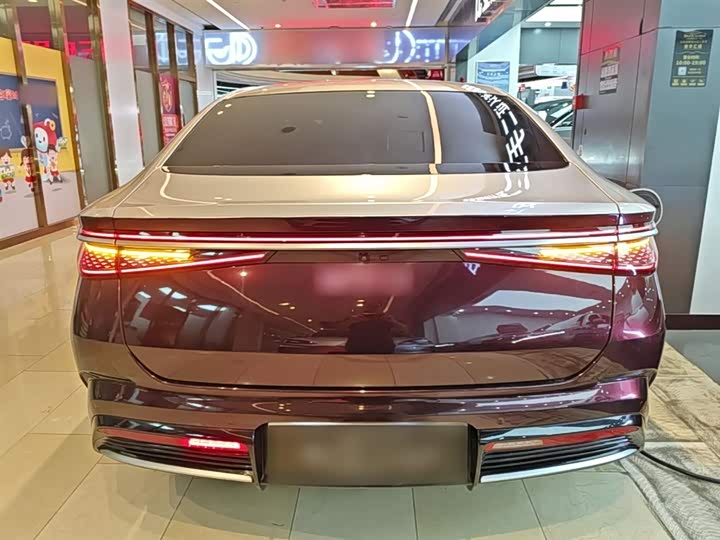 BYD Seal 07 DM-i Hybrid 2025 2025款 DM-i 1.5L 125km 尊贵型