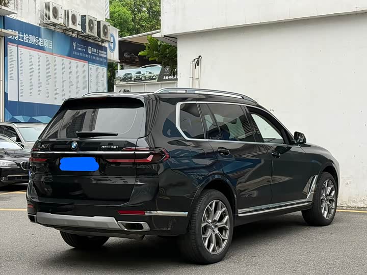 BMW X7 2023 2023款 xDrive40i 领先型豪华套装