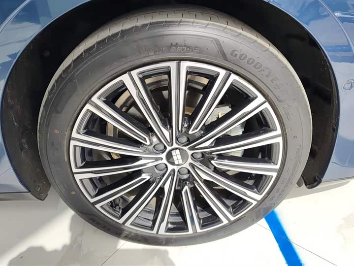 Фото 6 - Geely Galaxy Starshine 8 EM-i