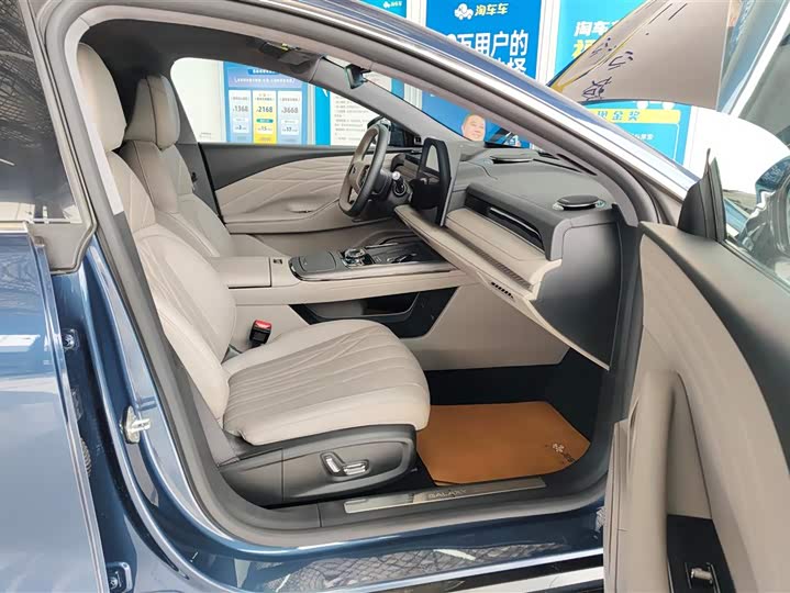 Фото 8 - Geely Galaxy Starshine 8 EM-i