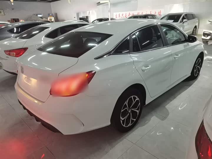 Zdjęcie 7 - MG Motor 5