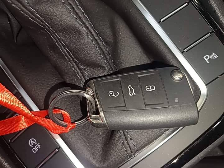 Volkswagen Sagitar L 2026 2026款 3000万辆甄选款 300TSI DSG 超越版