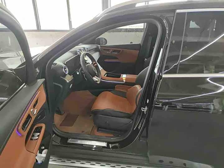 Фото 9 - Mercedes-Benz GLC-Class