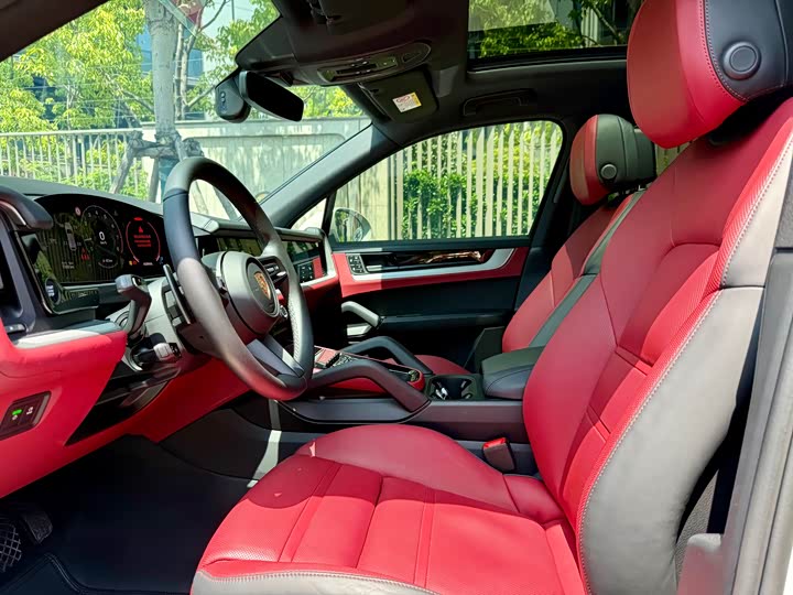 Фото 9 - Porsche Cayenne