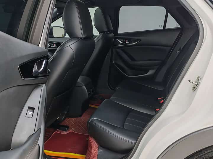 Mazda CX-4 2021 2021款 2.0L 自动两驱蓝天探索版