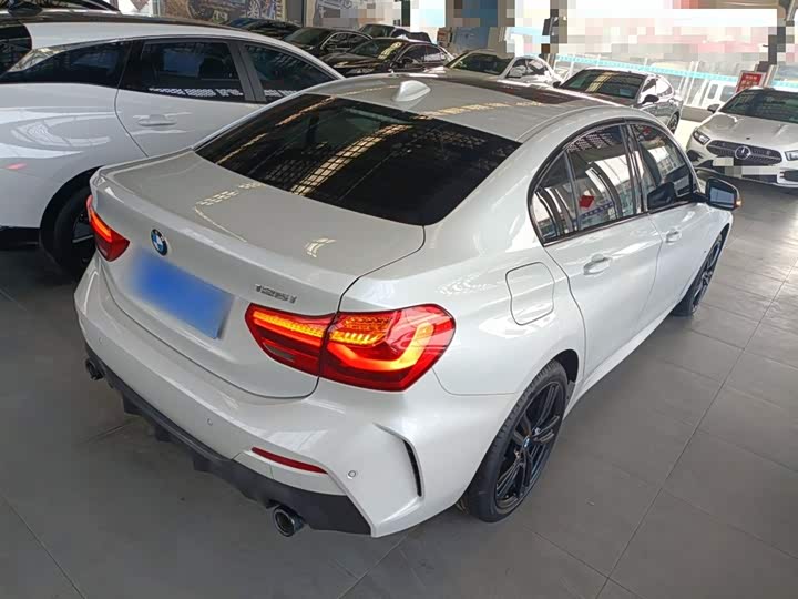 Фото 5 - BMW 1 Series