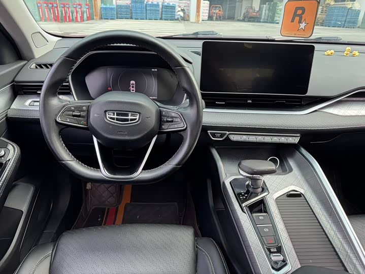Фото 8 - Geely Preface
