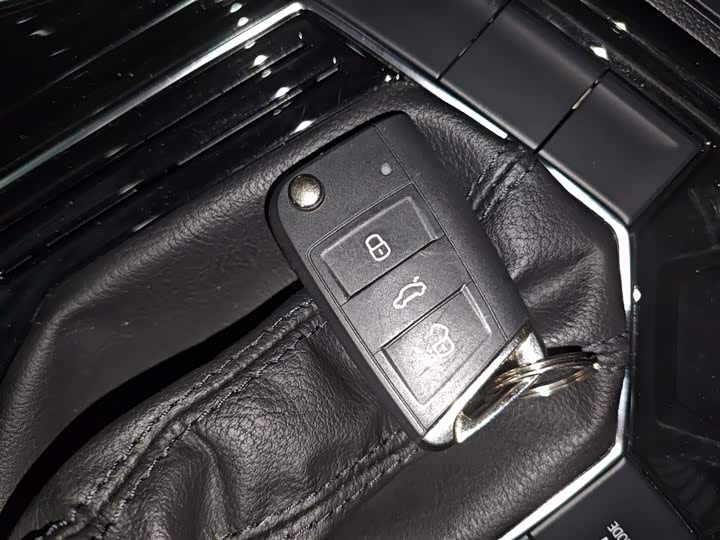 Volkswagen Tayron 2021 2021款 330TSI 两驱3周年限量版