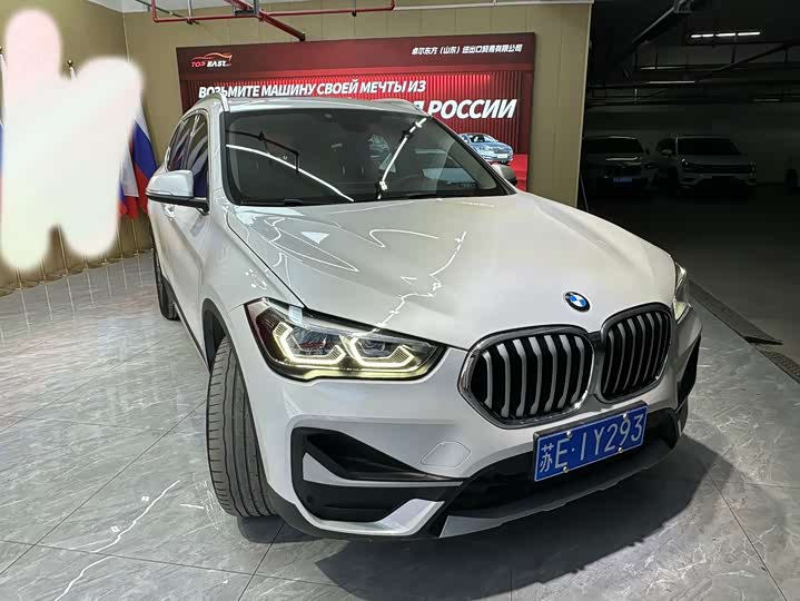 Фото 3 - BMW X1