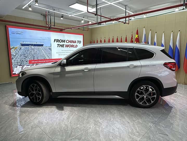 Фото 8 - BMW X1