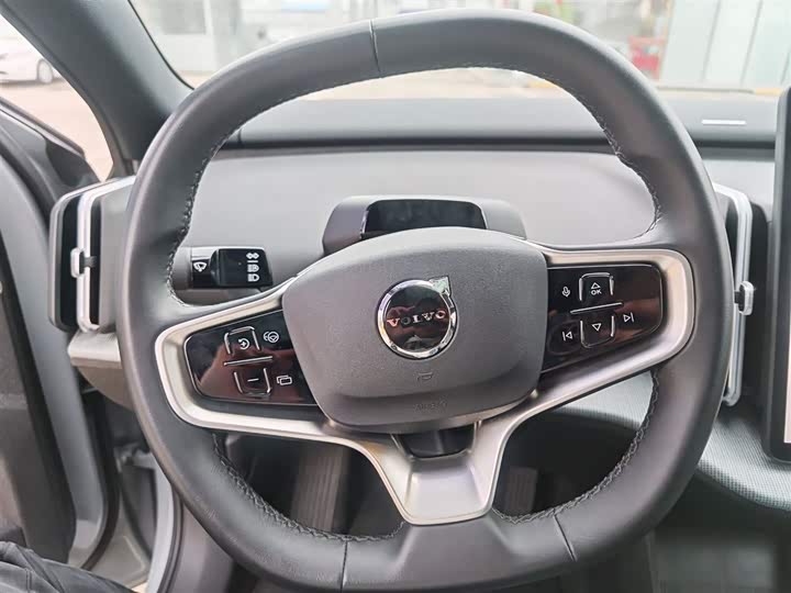 Volvo EX30 2025 2025款 后驱长续航版 Ultra